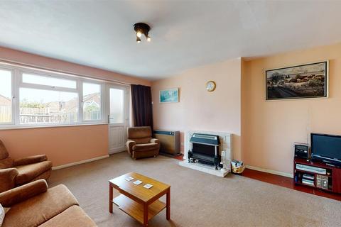 22 Green Lane, Eythorne, Dover, CT15 4DD