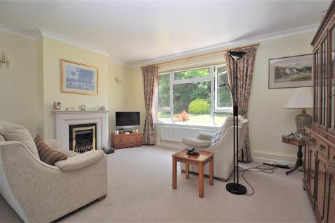 7 Collington Close, Eastbourne, BN20 7EX