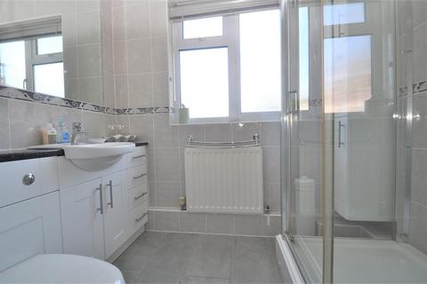 7 Collington Close, Eastbourne, BN20 7EX