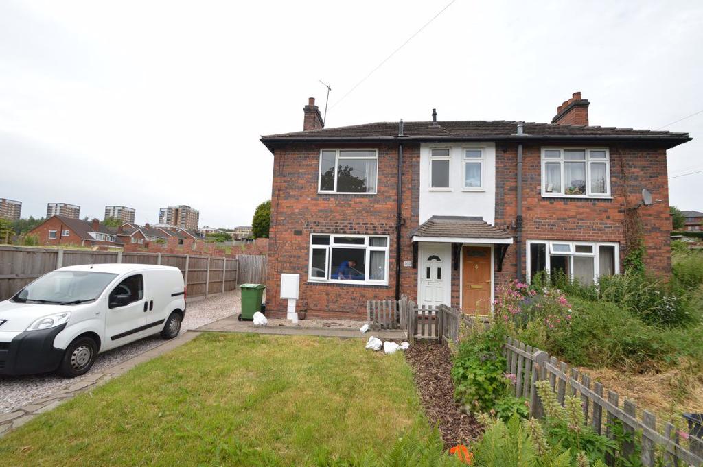 Delph Road, Brierley Hill 3 bed semidetached house £695 pcm (£160 pw)
