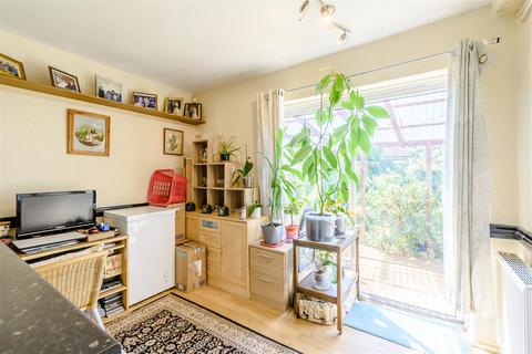 1 Buxton Close, Maidstone, ME15 6BJ
