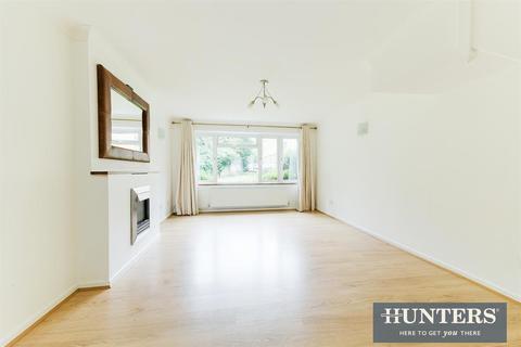 7 The Orchard, Epsom, KT17 1NN