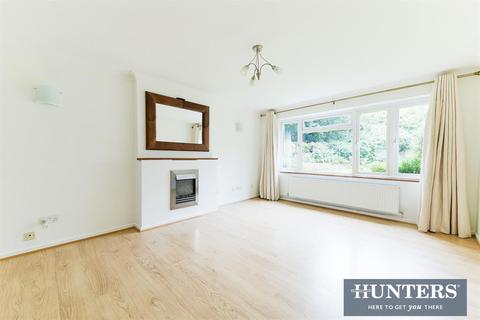 7 The Orchard, Epsom, KT17 1NN