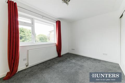 7 The Orchard, Epsom, KT17 1NN