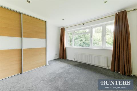 7 The Orchard, Epsom, KT17 1NN