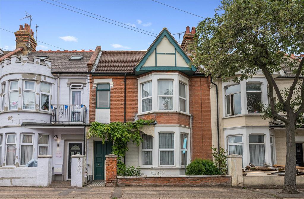 Chelsea Avenue, Southchurch Park... 4 bed terraced house £499,995