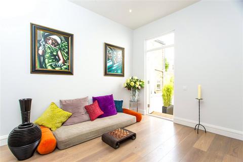 4 bedroom house to rent, Hannell Road, London