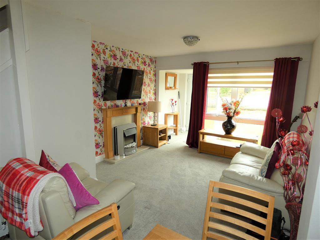 Hebden Avenue, Carlisle, CA2 6TT 2 bed semidetached house £110,000