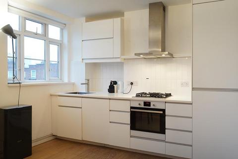 undefined, Homerton High Street, London, E9