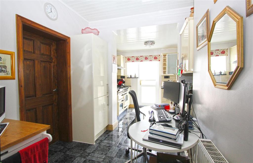Breakfast Room