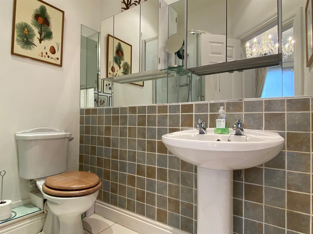 Guest Ensuite