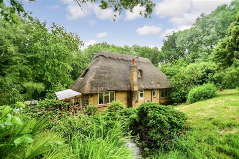 Wildwood Chandlers Road, Meopham, Gravesend, DA13 0DB