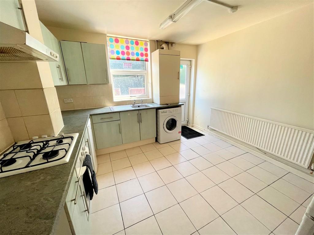 Dining kitchen