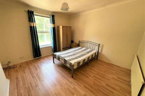 234 Langsett Road, Sheffield, S6 2UE