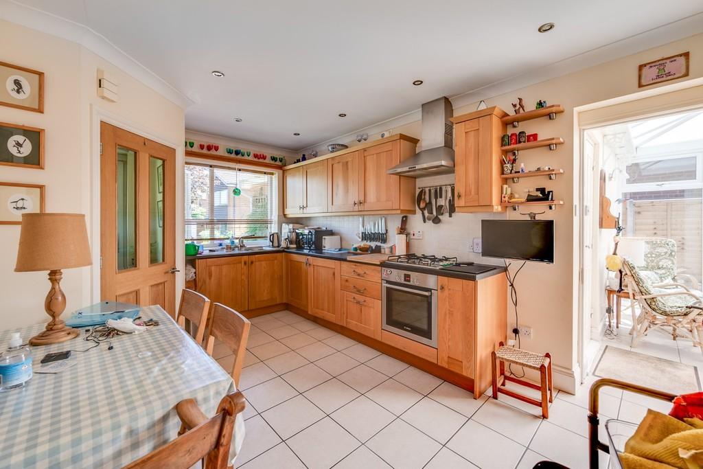 Purnells Way, Knowle 2 bed detached bungalow £524,950