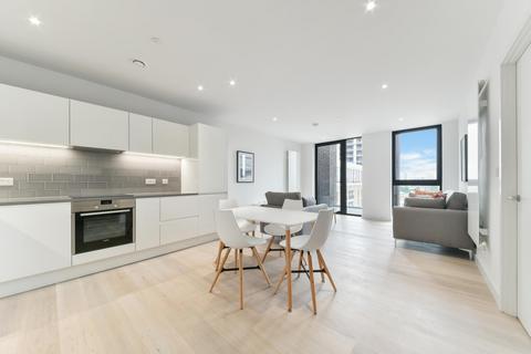 2 bedroom apartment to rent, Cutter House, Royal Wharf, London, E16