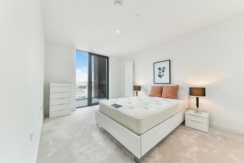 2 bedroom apartment to rent, Cutter House, Royal Wharf, London, E16