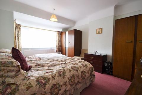 143 Ennisdale Drive, Wirral, CH48 9UG