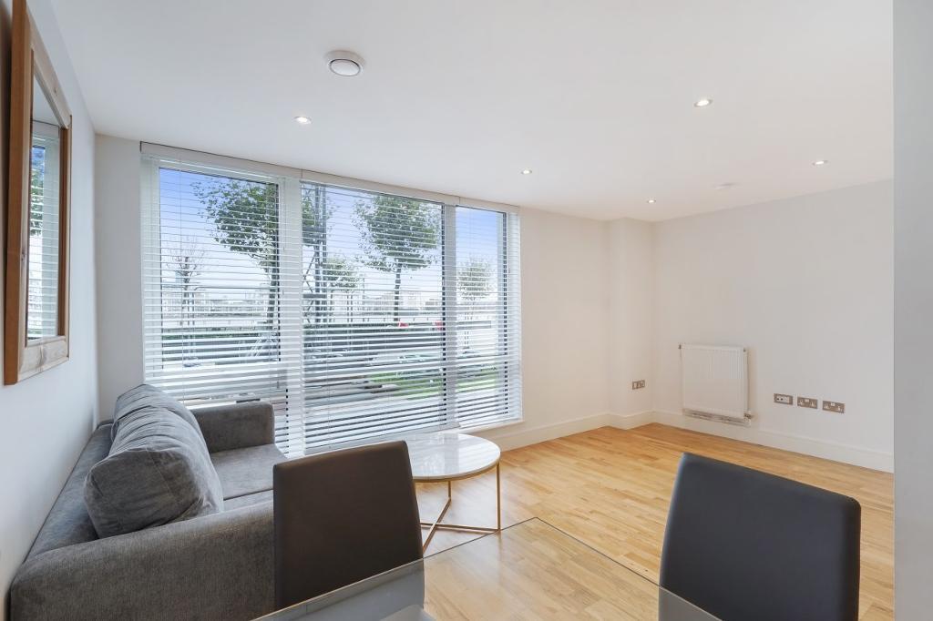 Beacon Point New Capital Quay, Greenwich, London, SE10 9DX 2 bed flat