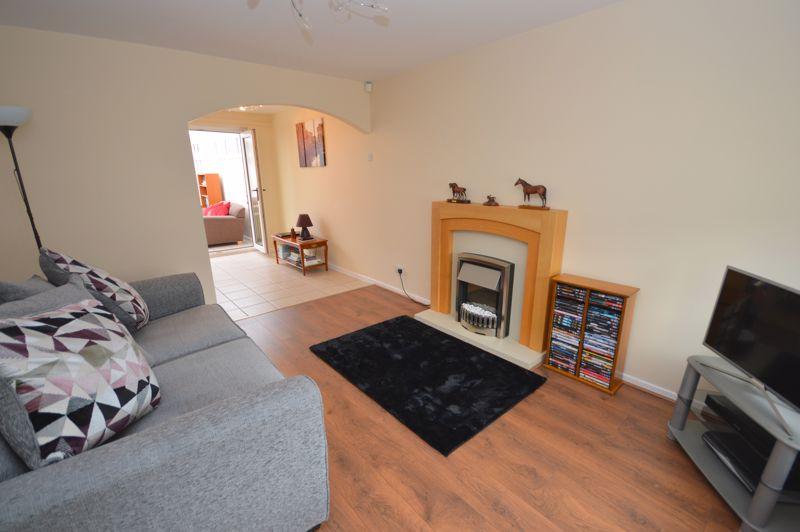 Addingham Avenue, Widnes 2 bed link detached house £140,000
