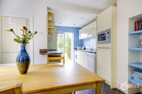 120a Marlborough Road, London, N22 8NN