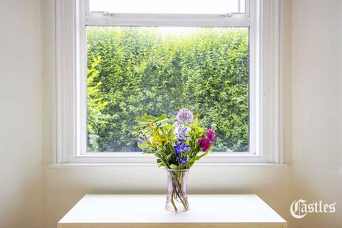 120a Marlborough Road, London, N22 8NN