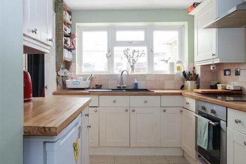 18 Fox Hatch, Kelvedon Hatch, Brentwood, CM15 0AR