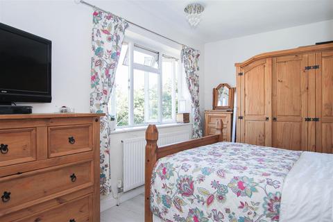18 Fox Hatch, Kelvedon Hatch, Brentwood, CM15 0AR