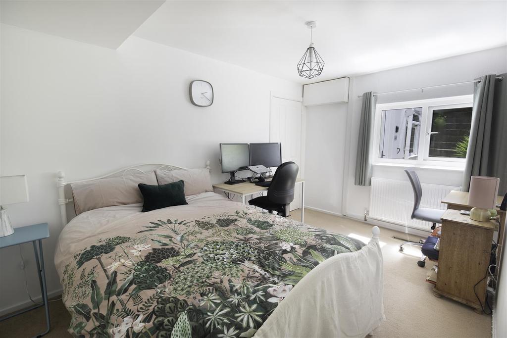 Annexe bed.jpg