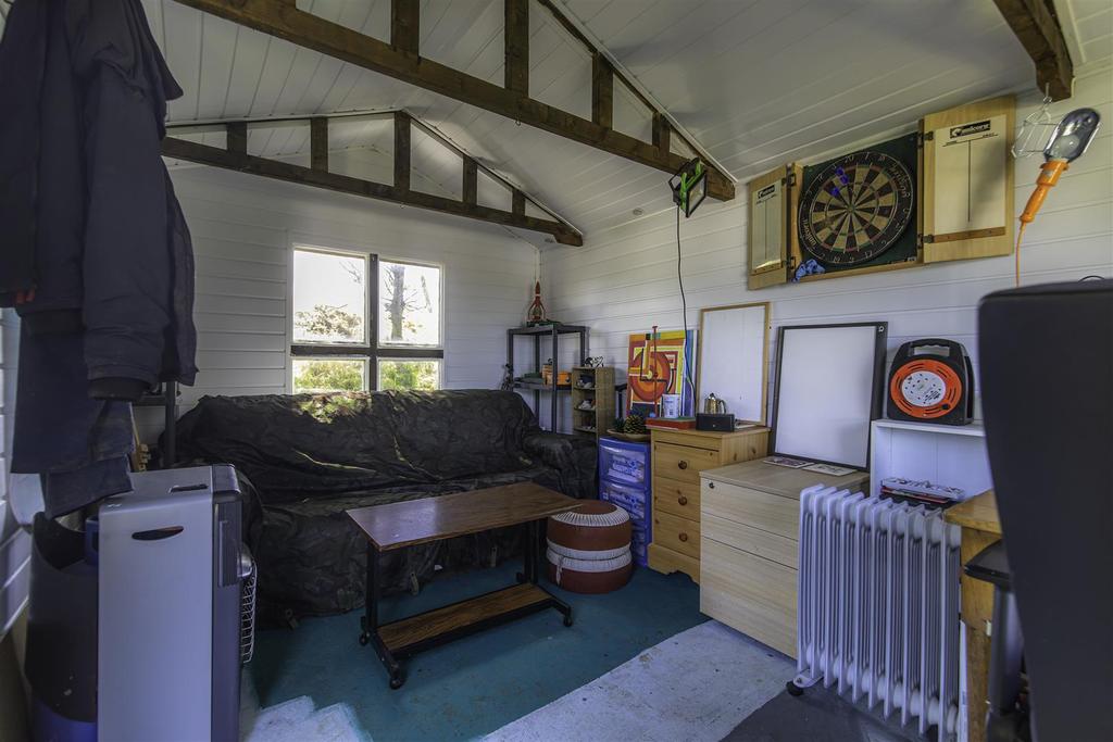 Shed internal.jpg