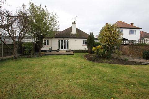 20 Berkeley Gardens, Leigh-on-sea, SS9 2TE