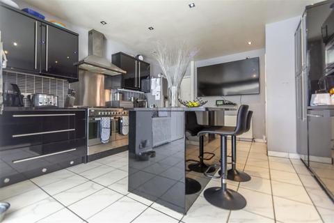 5 Warwick Road, Long Eaton, Nottingham, NG10 2EB