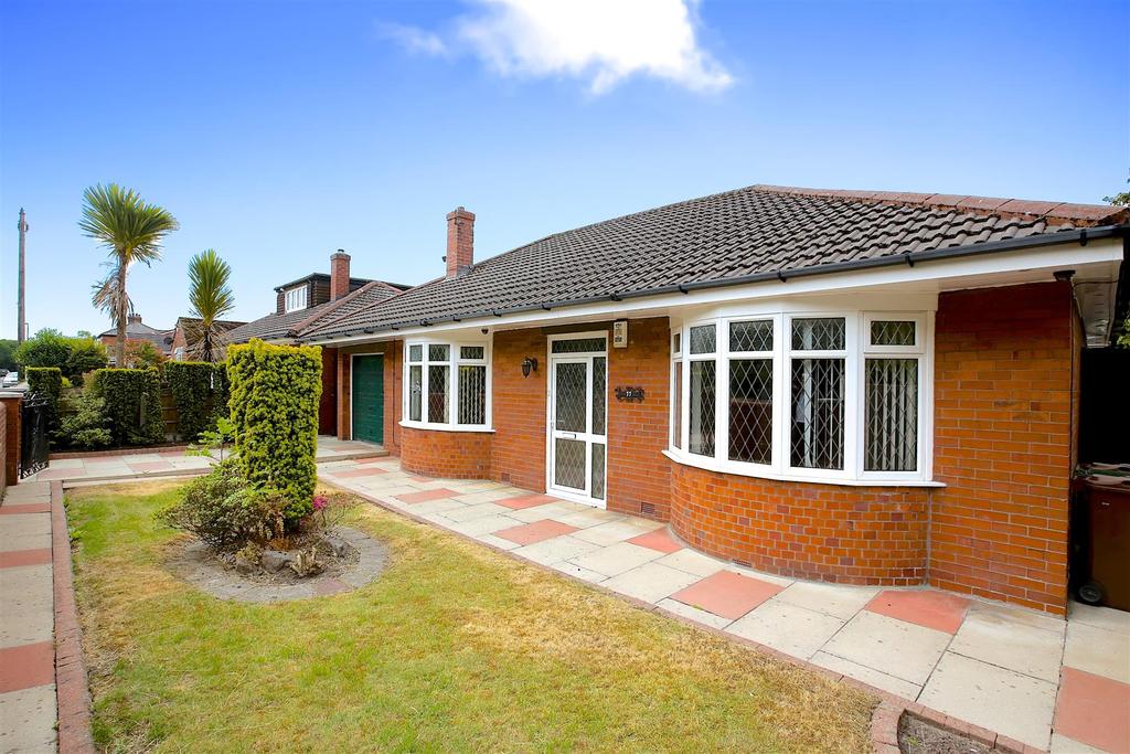 Broadway, Manchester 2 bed bungalow for sale £285,000