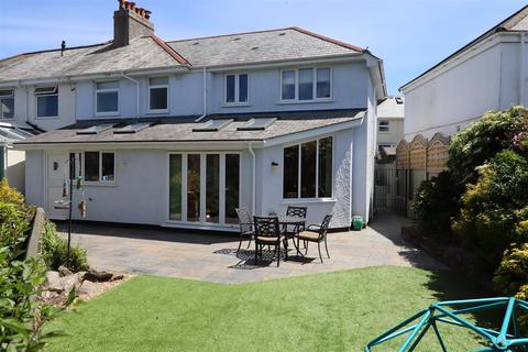 13 Green Close, Truro, TR1 2DD
