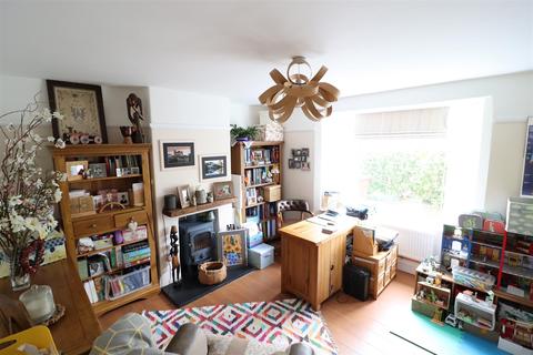 13 Green Close, Truro, TR1 2DD