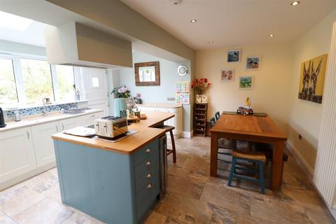 13 Green Close, Truro, TR1 2DD