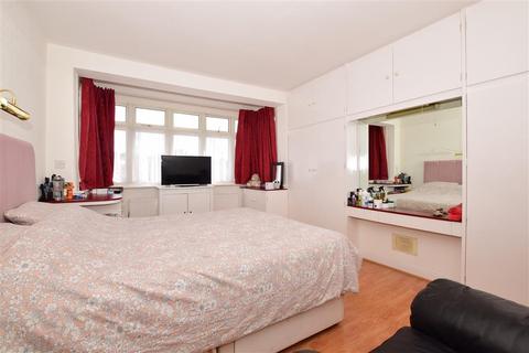 11 Oak Gardens, Croydon, CR0 8ES