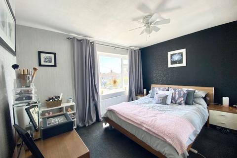 2 Athelstan Close, Romford, RM3 0QJ