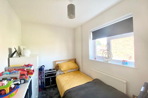 2 Athelstan Close, Romford, RM3 0QJ