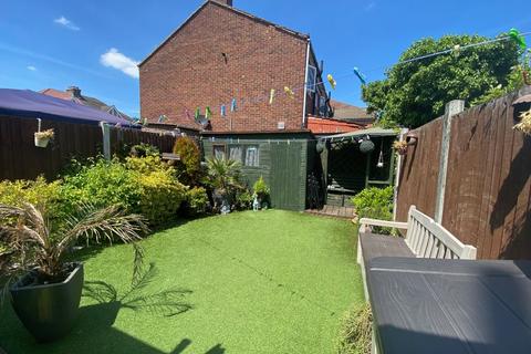 2 Athelstan Close, Romford, RM3 0QJ