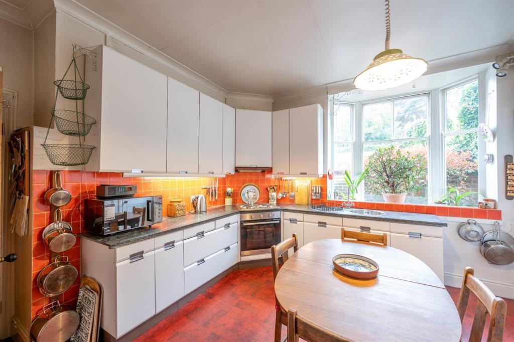 Kitchen breakfast room
