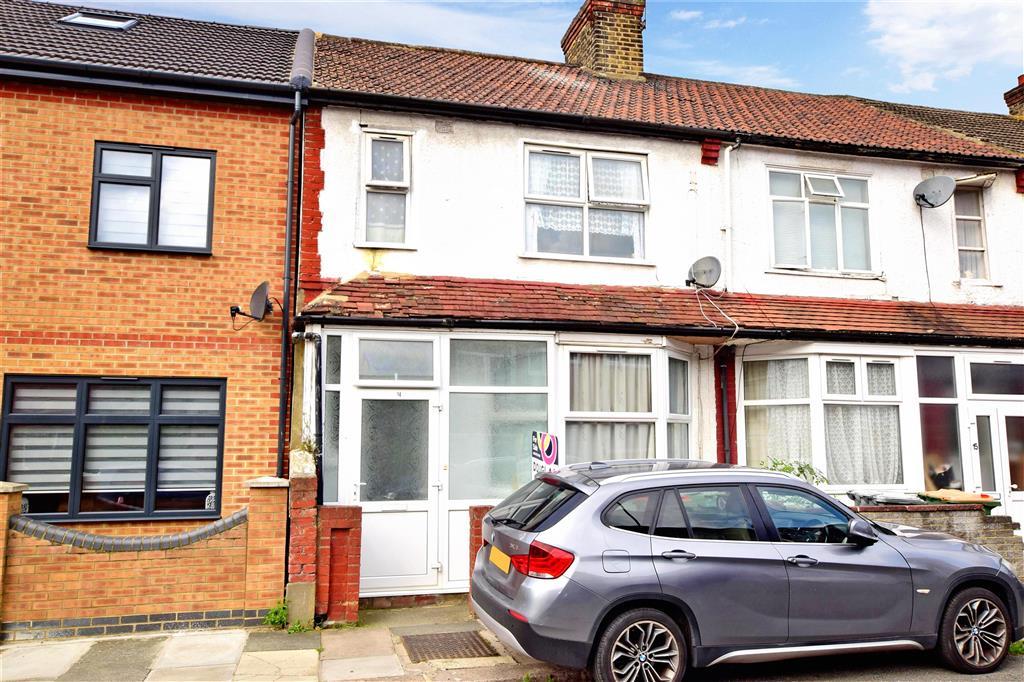 Darwell Close, East Ham, London 3 bed semidetached house £350,000