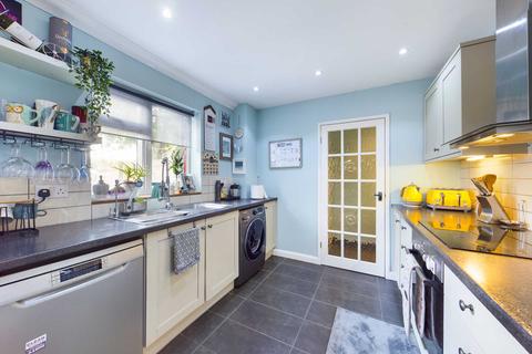 65 Long Chaulden, Hemel Hempstead, HP1 2HX