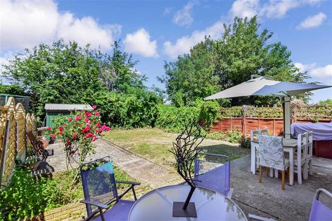 10 Barrow Grove, Sittingbourne, ME10 1LB