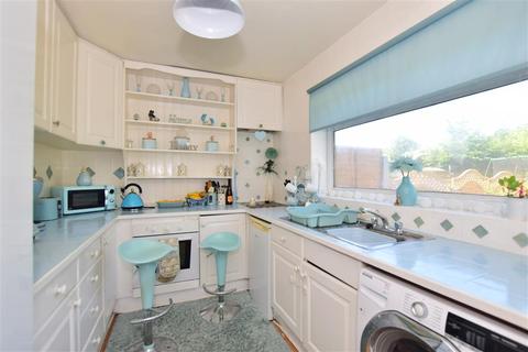 10 Barrow Grove, Sittingbourne, ME10 1LB