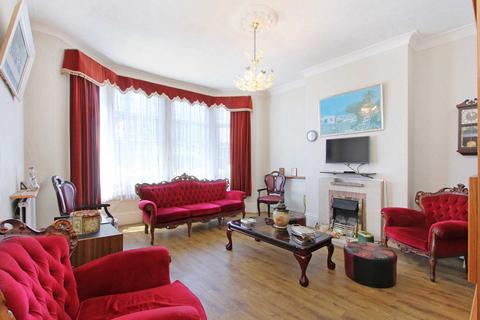45 Salisbury Road, Walthamstow, London, E17 9JW