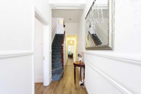 45 Salisbury Road, Walthamstow, London, E17 9JW