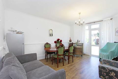 45 Salisbury Road, Walthamstow, London, E17 9JW