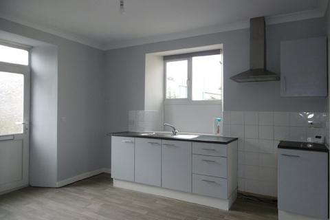 2 bedroom flat to rent - St Austell