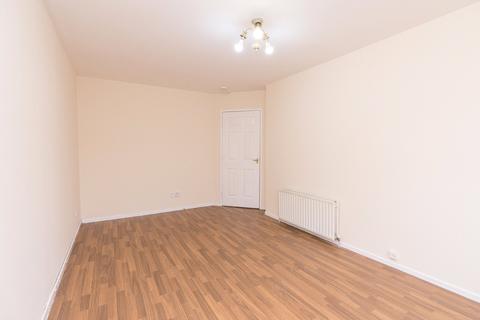 11/1 Hawkhill, Edinburgh, EH7 6LA